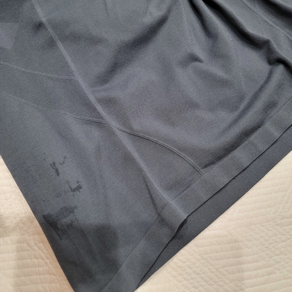 Bundle of active short sleeve shirts.  O'Neil,  Champion and REI. XL. - Picture 6 of 6